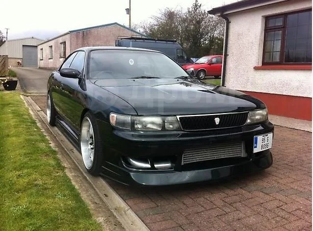 картинка Комплект обвесов Traum для Toyota Chaser 90 магазин  StreetTuning 