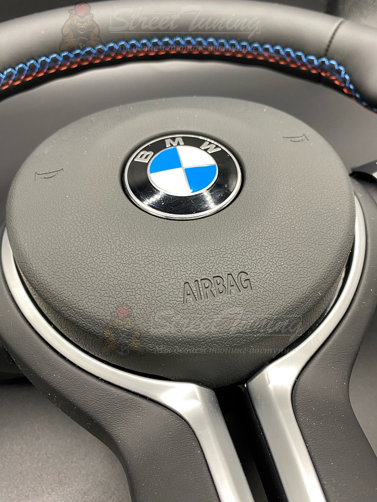 картинка Руль BMW E90 E92 E70 E71 с подушкой в стиле M3 F80, эко-кожа, без подогрева от магазина  StreetTuning