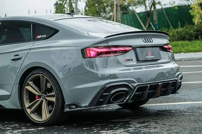 картинка Задний диффузор Audi RS5 B9.5 со стоп сигналом магазин  StreetTuning 