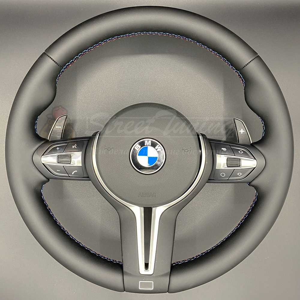 картинка Руль BMW E90 E92 E70 E71 с подушкой в стиле M3 F80, эко-кожа, без подогрева от магазина  StreetTuning